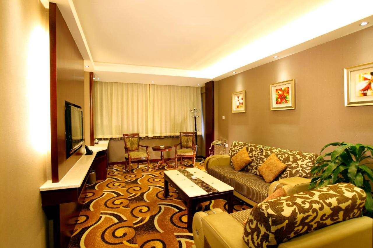 Ming Yuan Hotel Nanning Exteriör bild